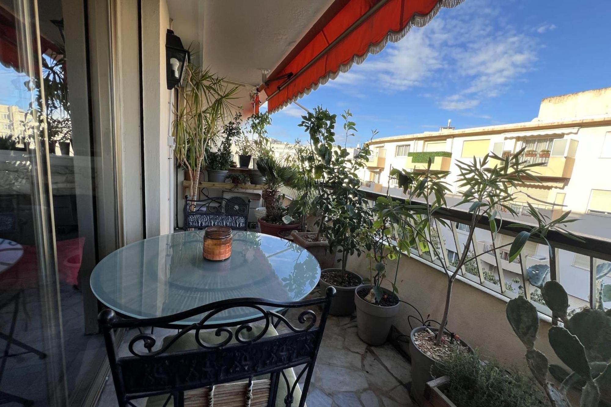 Bright 31m2 Flowered Terrace Near Croisette Cannes